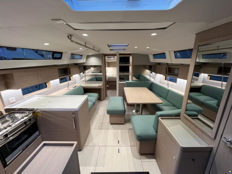 Beneteau Oceanis 47