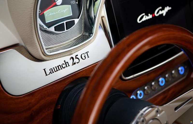 Chris Craft Launch 25 GT