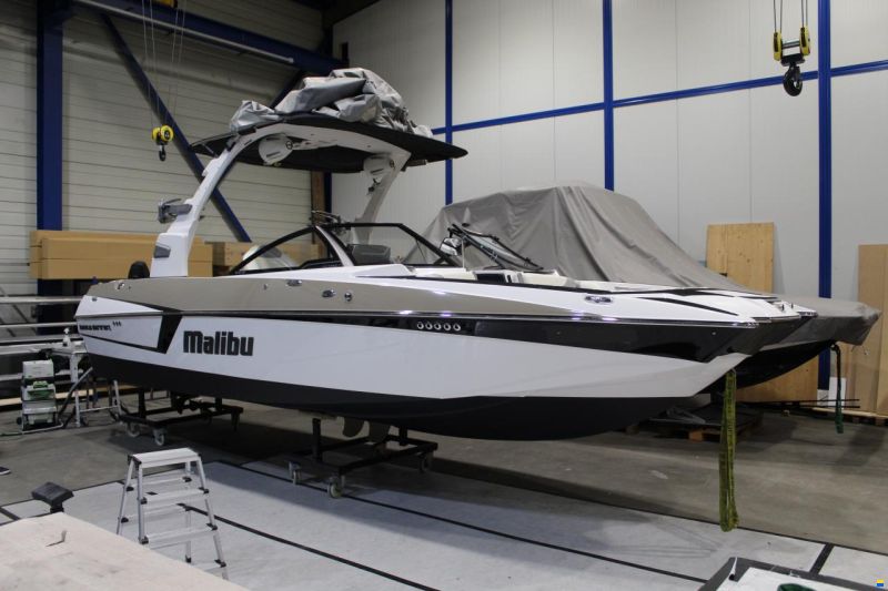 Malibu Wakesetter MXZ22