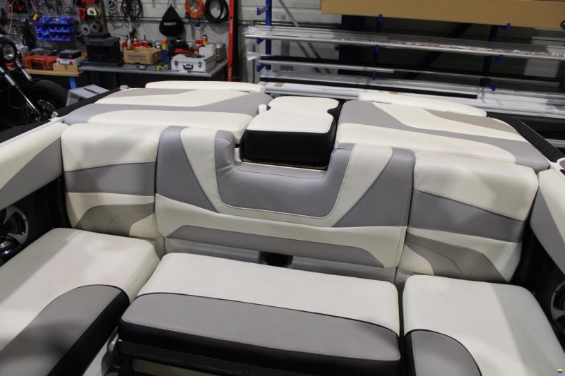 Malibu Wakesetter MXZ22