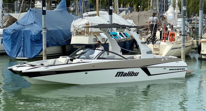 Malibu Wakesetter MXZ22