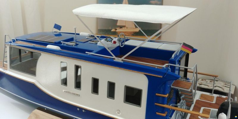 Bader Kronland II Motorkatamaran