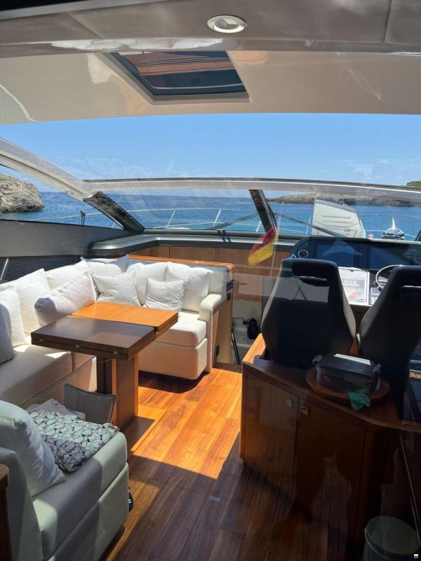 Sunseeker Predator 57