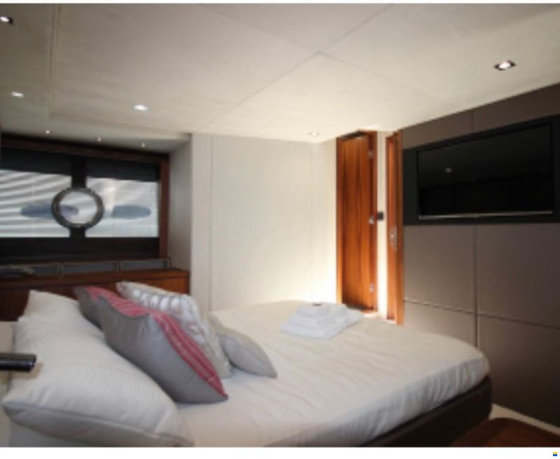 Sunseeker Predator 57