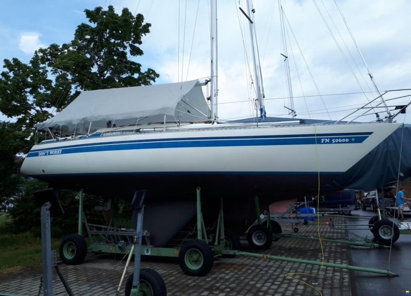 Poseidon Athena 34
