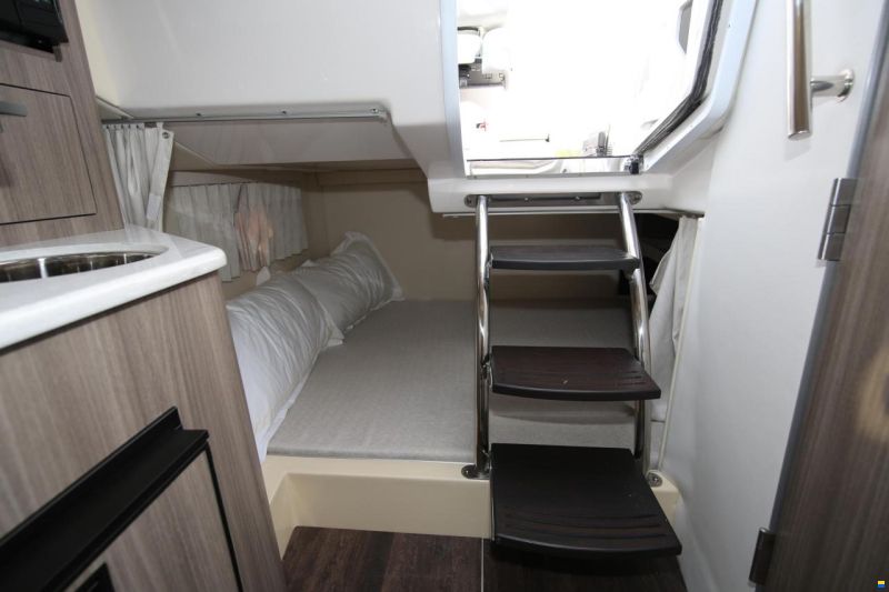 Regal 28 Express Hensa Edition