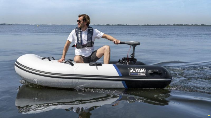 Yamaha M-12 El-motor