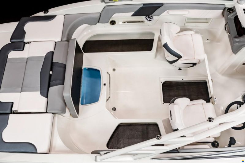 Chaparral 23 SSI