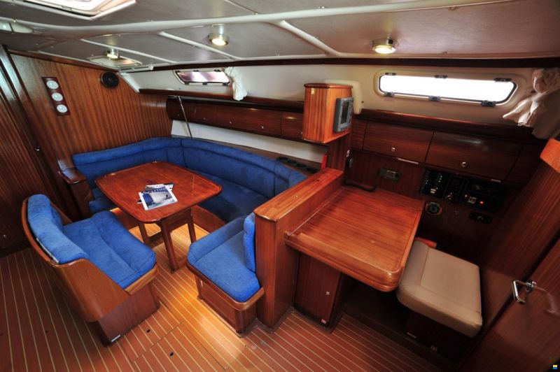 Bavaria 38