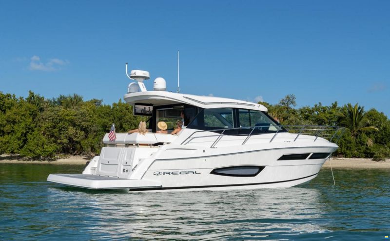 Regal 38 Grande Coupe