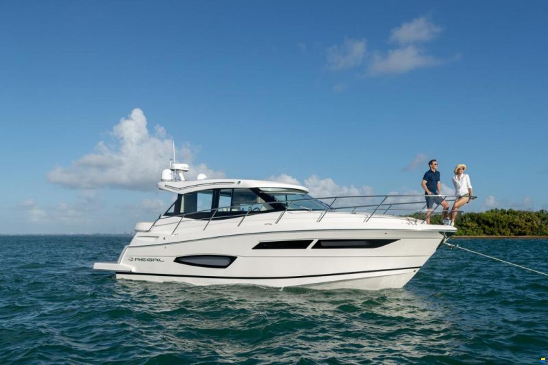 Regal 38 Grande Coupe