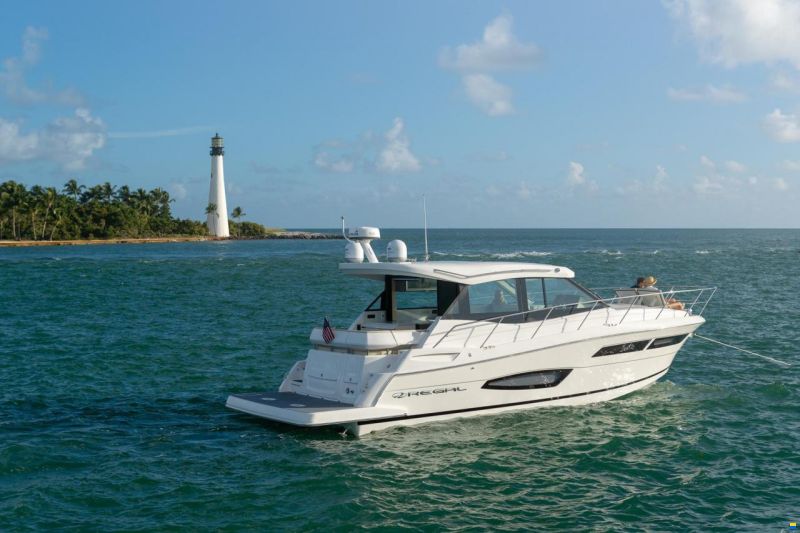 Regal 38 Grande Coupe