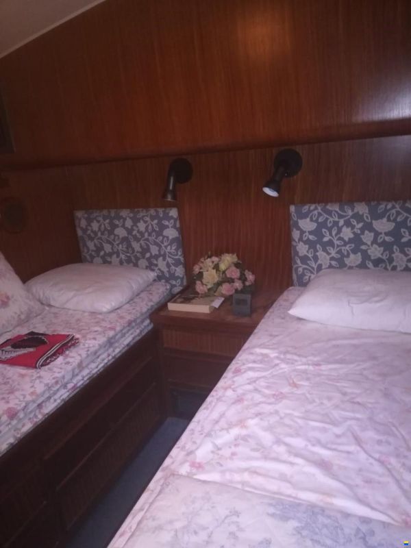 Hatteras 45