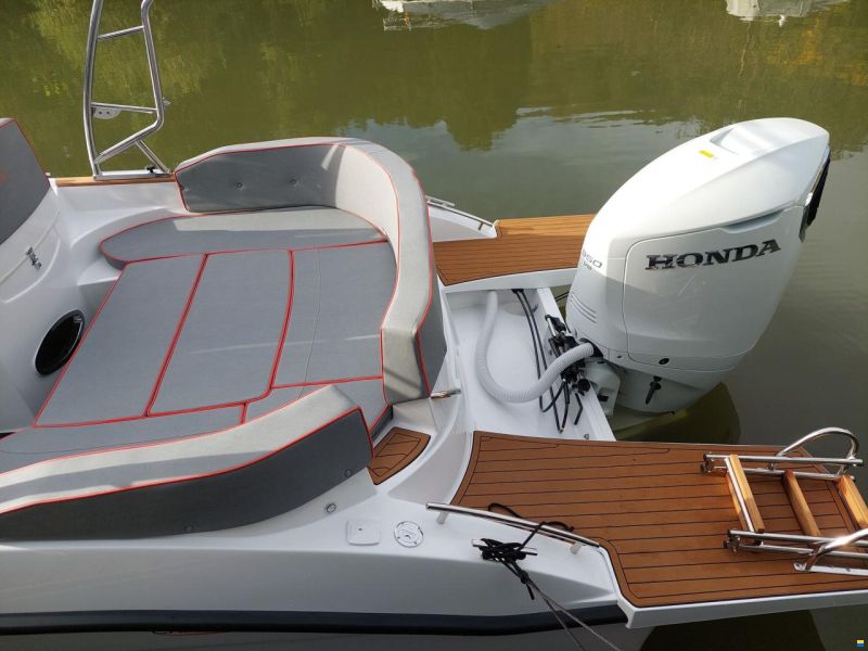 Marinello 26 Cabin mit HONDA BF 350 V8