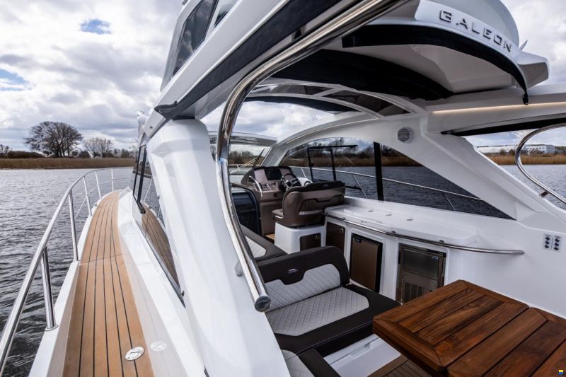 Galeon 405 HTS