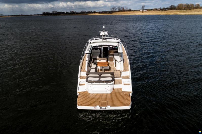 Galeon 405 HTS