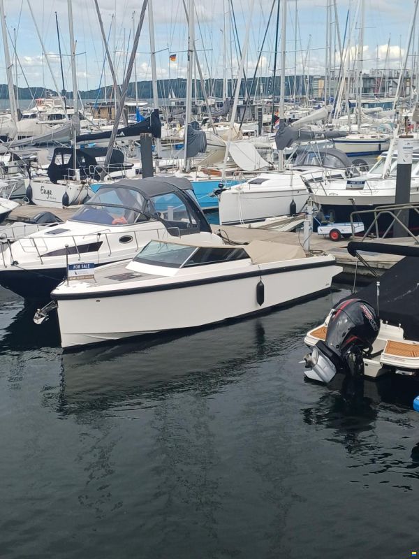 Delta Powerboats 26 Open