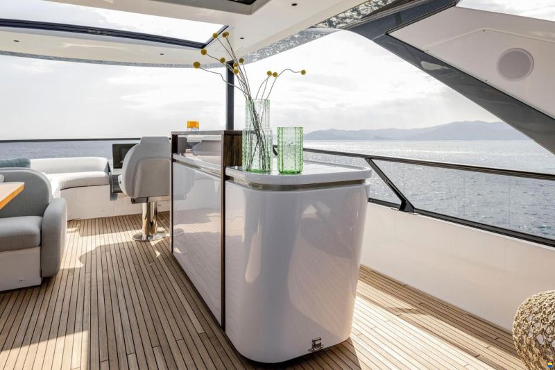 Azimut Fly 72