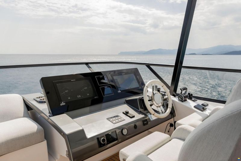 Azimut Fly 72