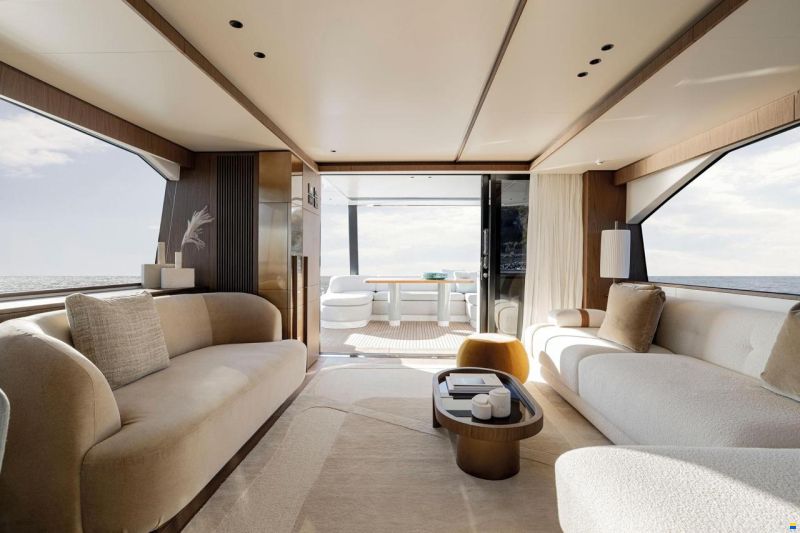 Azimut Fly 72