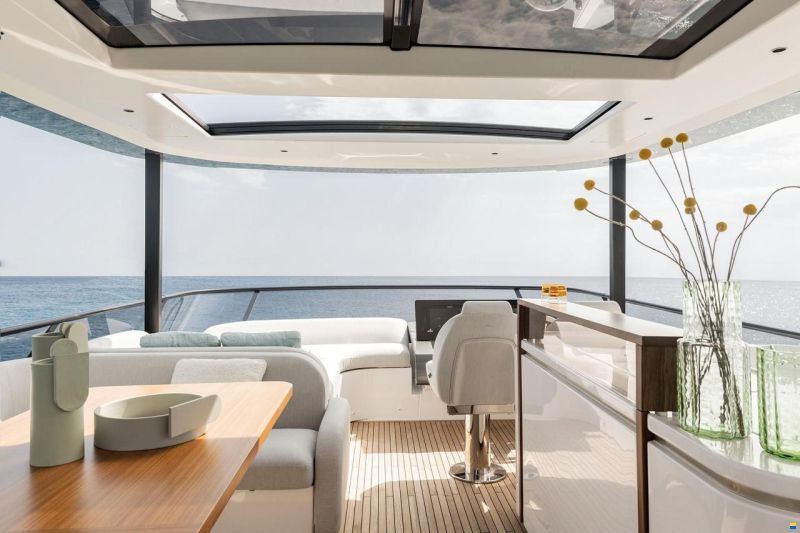 Azimut Fly 72