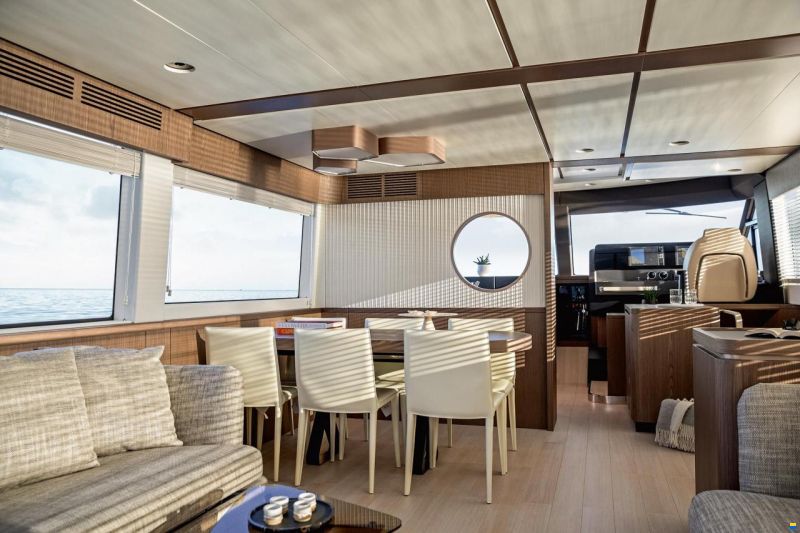 Azimut Magellano 66