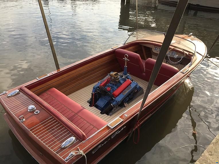 Chris Craft continental 18