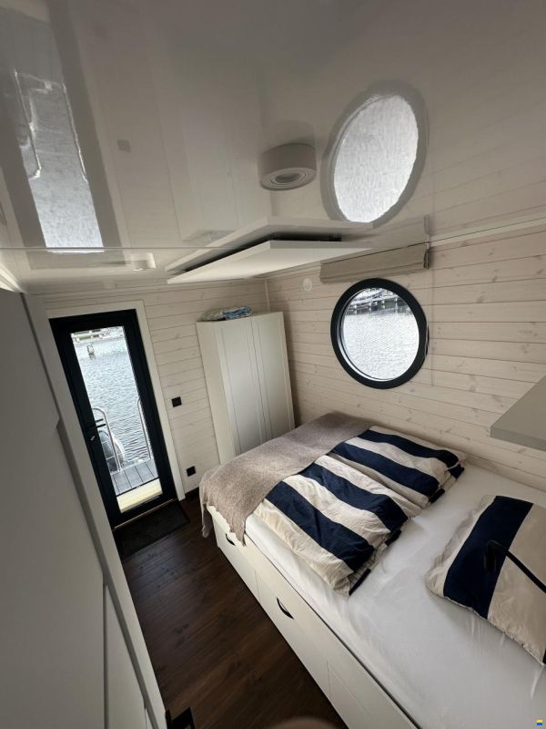 Nordic Season NS 40 Eco 36m2 Houseboat
