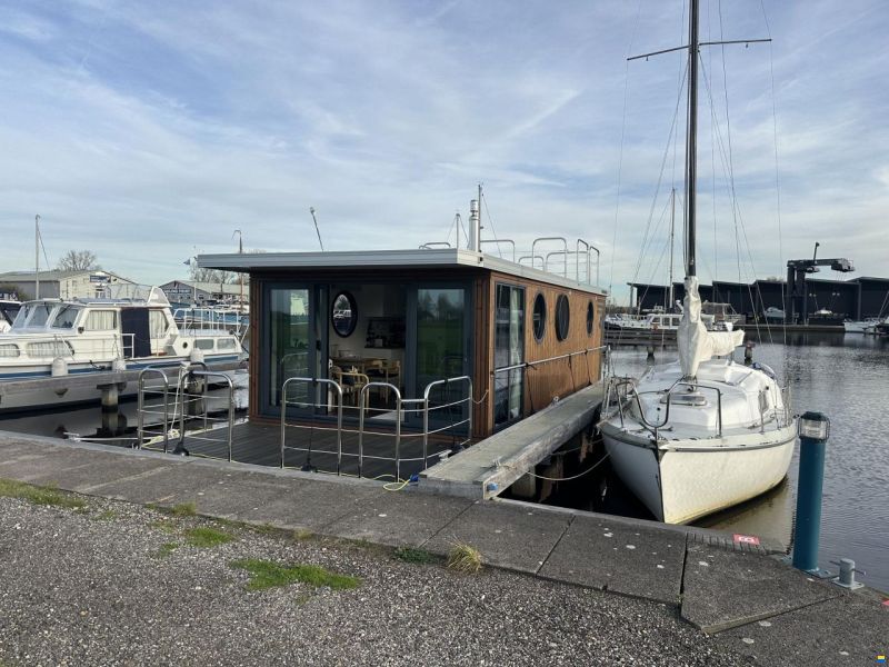 Nordic Season NS 40 Eco 36m2 Houseboat