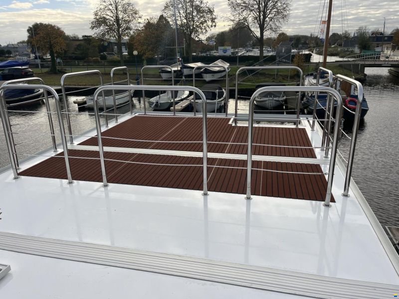 Nordic Season NS 40 Eco 36m2 Houseboat