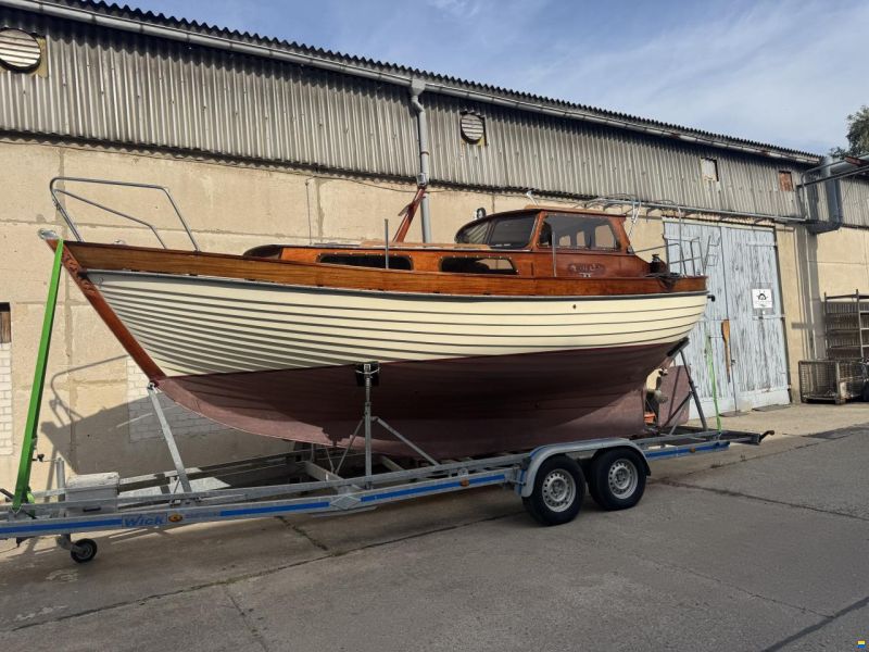 Jutahela Marina 75