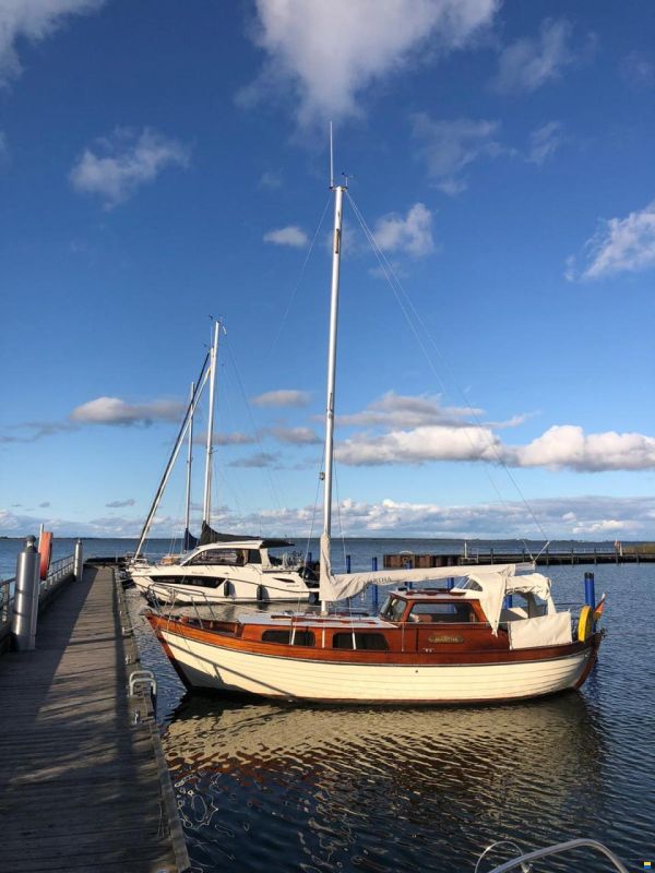 Jutahela Marina 75