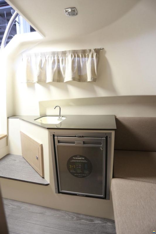 Capelli Tempest 900 WA