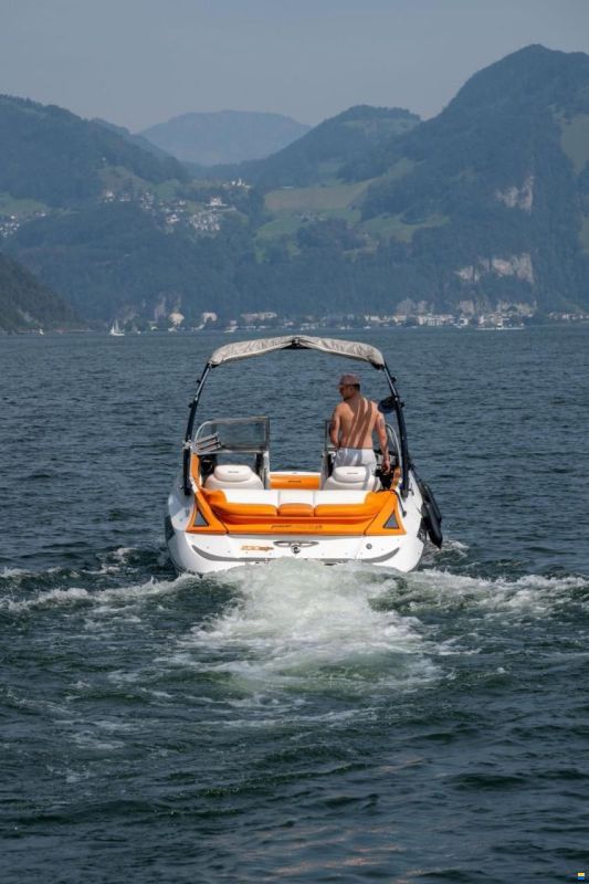 Sea-Doo Challenger 230 SP