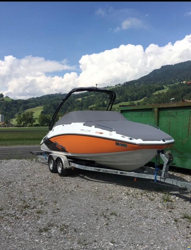 Sea-Doo Challenger 230 SP