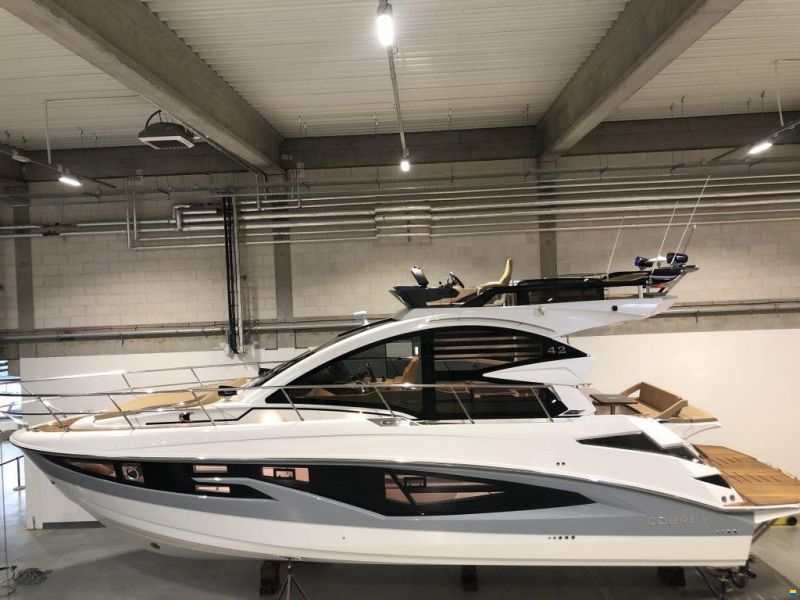 Cobrey 42 FLY mit