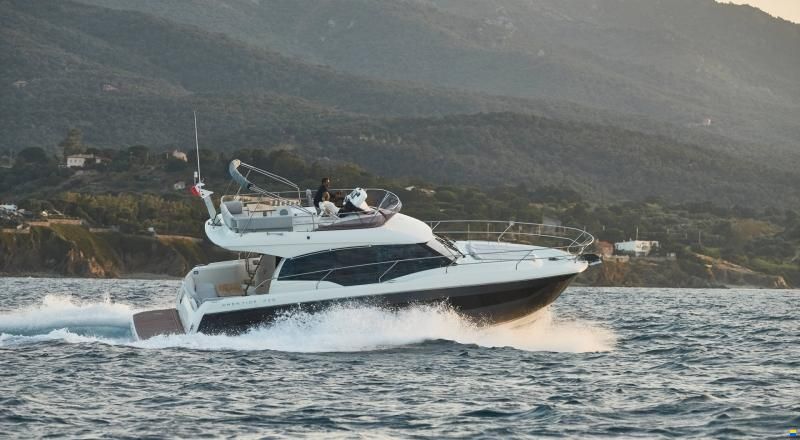 Prestige Yachts 420 F-Line