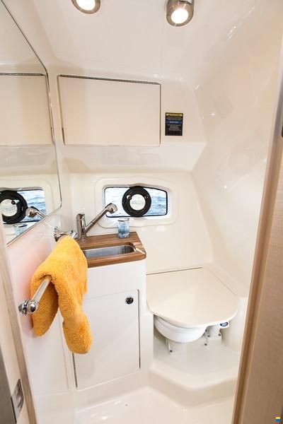 Bayliner Ciera 8