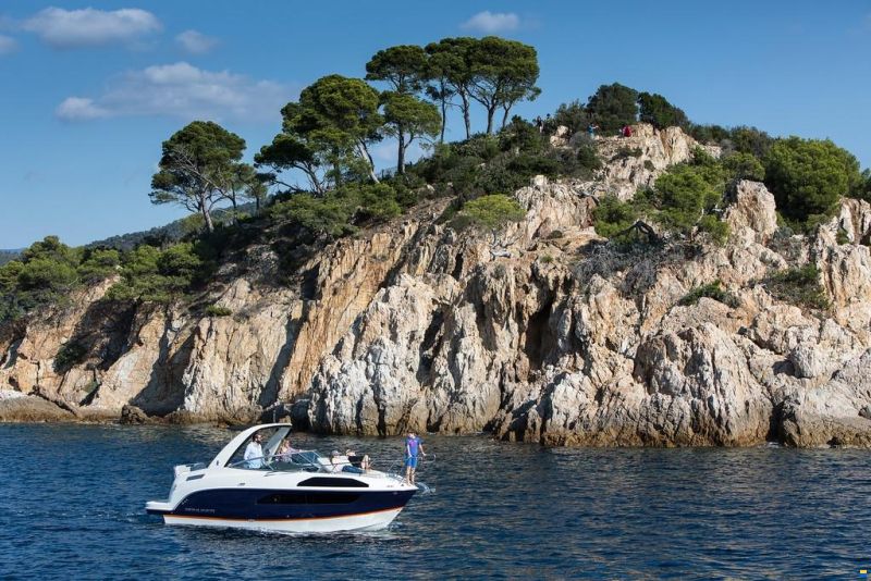 Bayliner Ciera 8