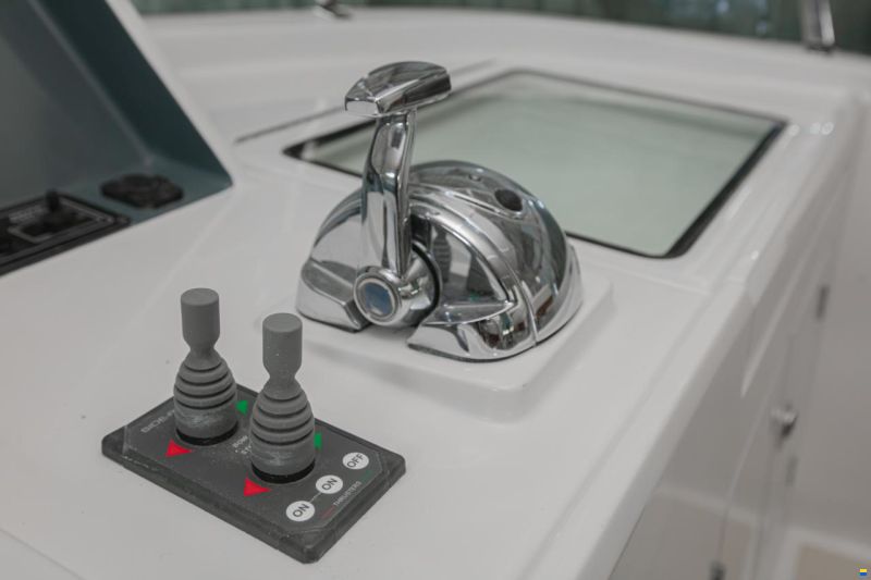 Selene 42 Europa