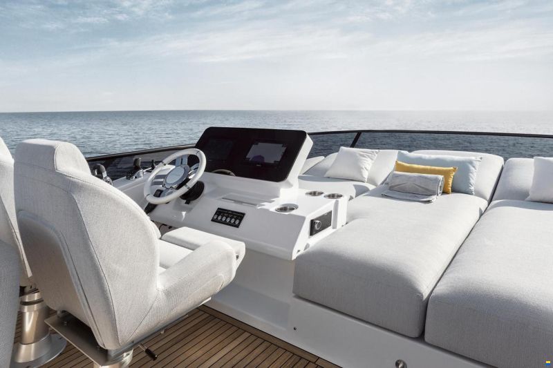 Azimut Fly 53