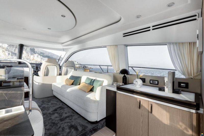 Azimut Fly 53