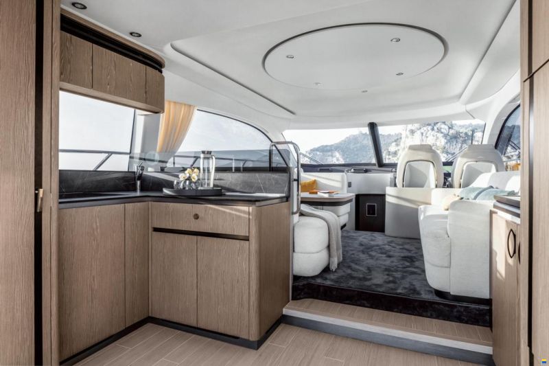 Azimut Fly 53