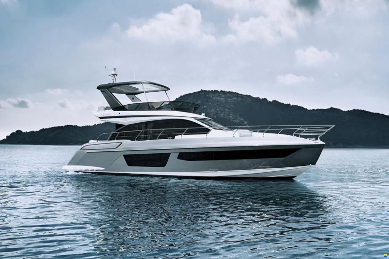 Azimut Fly 53