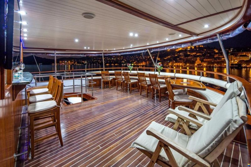 Marina Vinici Wooden Schooner Cruise Shi