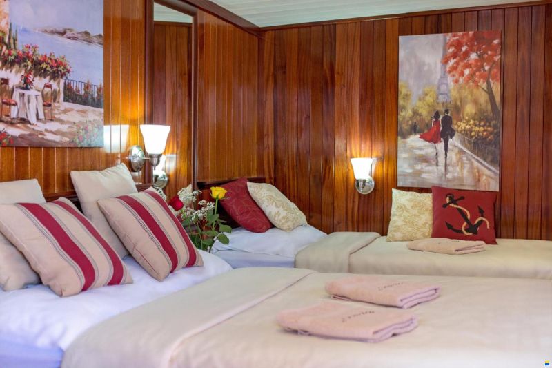 Marina Vinici Wooden Schooner Cruise Shi