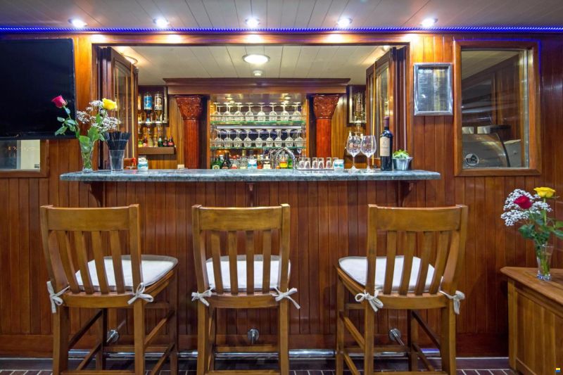 Marina Vinici Wooden Schooner Cruise Shi