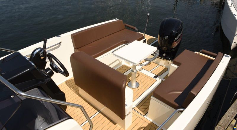 NUVA Yachts M6 Open