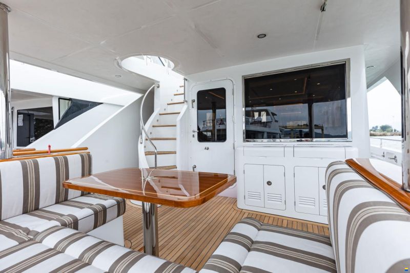 Selene 72 Explorer