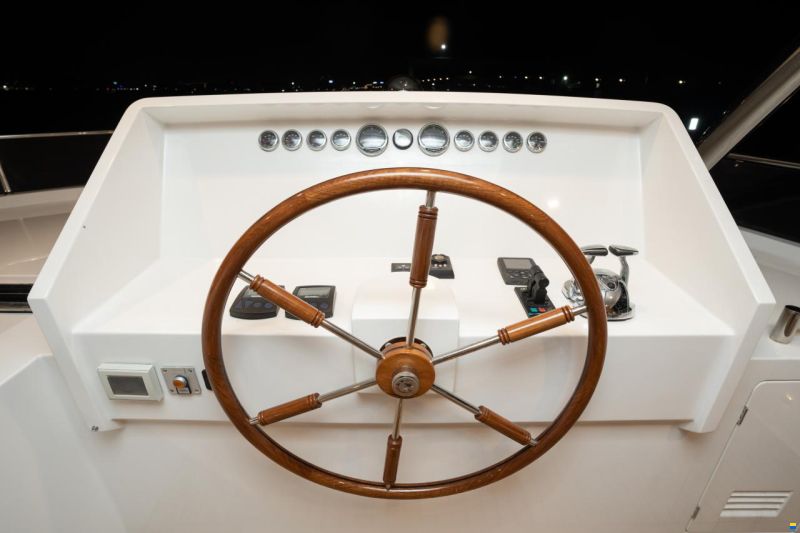 Selene 72 Explorer